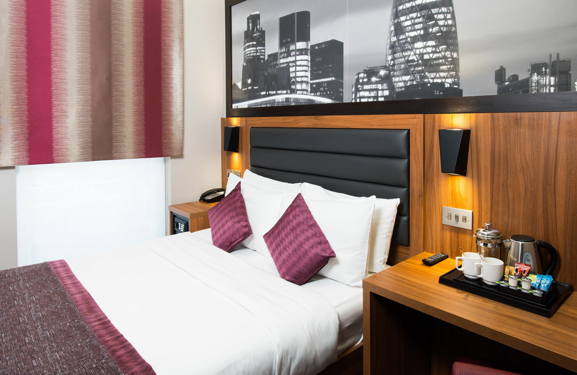 London Court Hotel Экстерьер фото