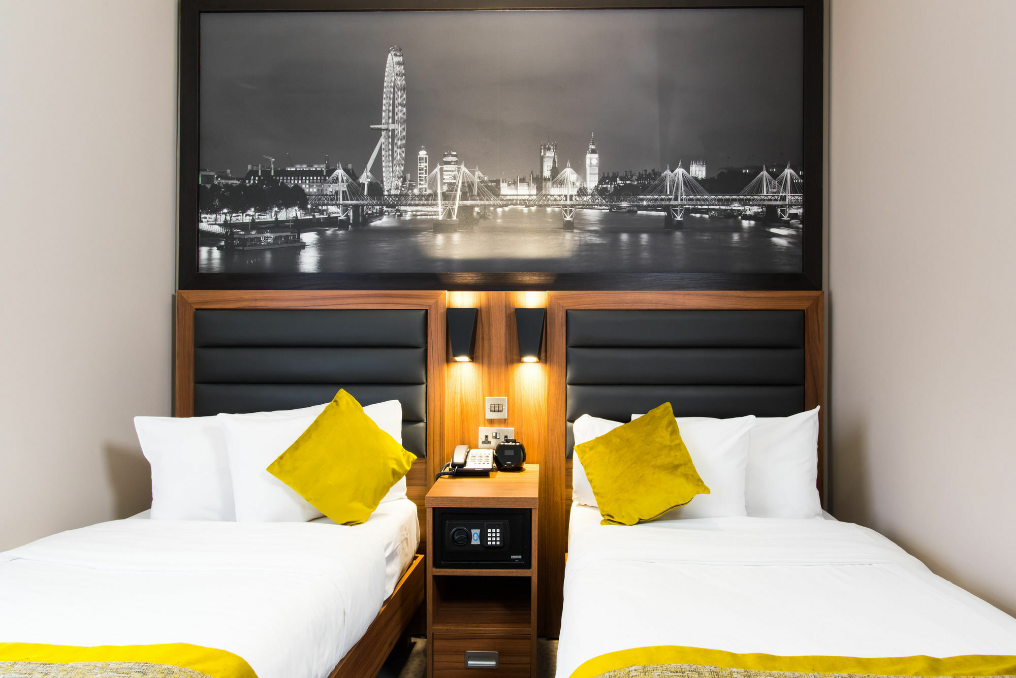 London Court Hotel Экстерьер фото